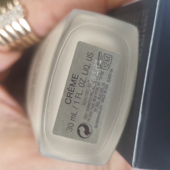 Laura MercierSoft Luminous Foundation N° Creme BNIB - Picture 4 of 4